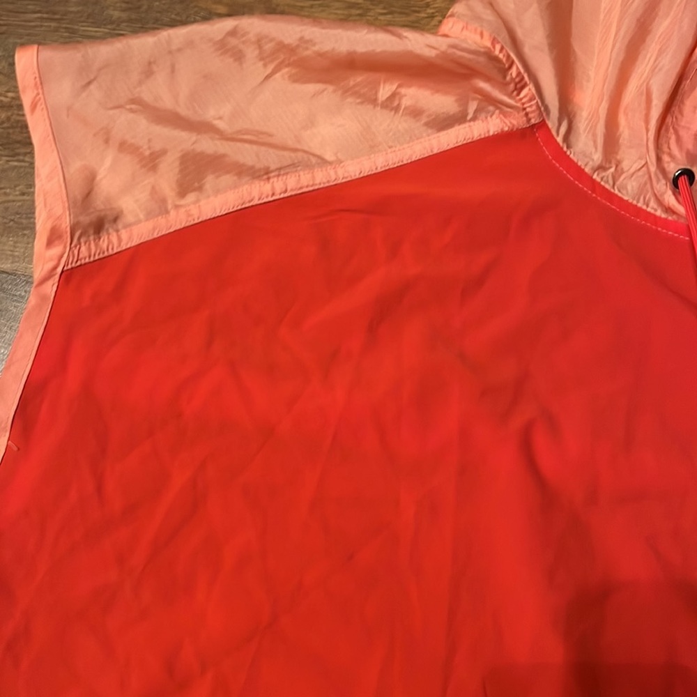 EUC Avia sleeveless Windbreaker - Picture 4 of 13